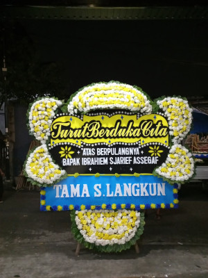 Papan Bunga Duka di Cinangsi